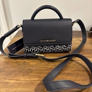 Tommy Hilfiger cross body purse bag